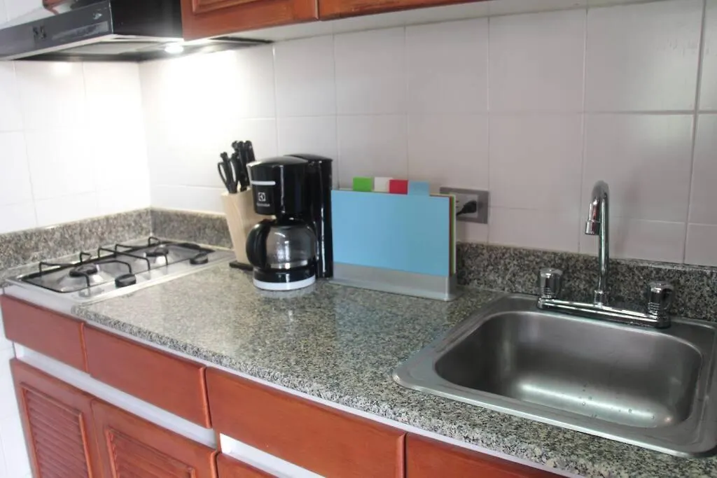 Economico Apartamento Amoblado En Medellin - Pro903 By Roots Rentals