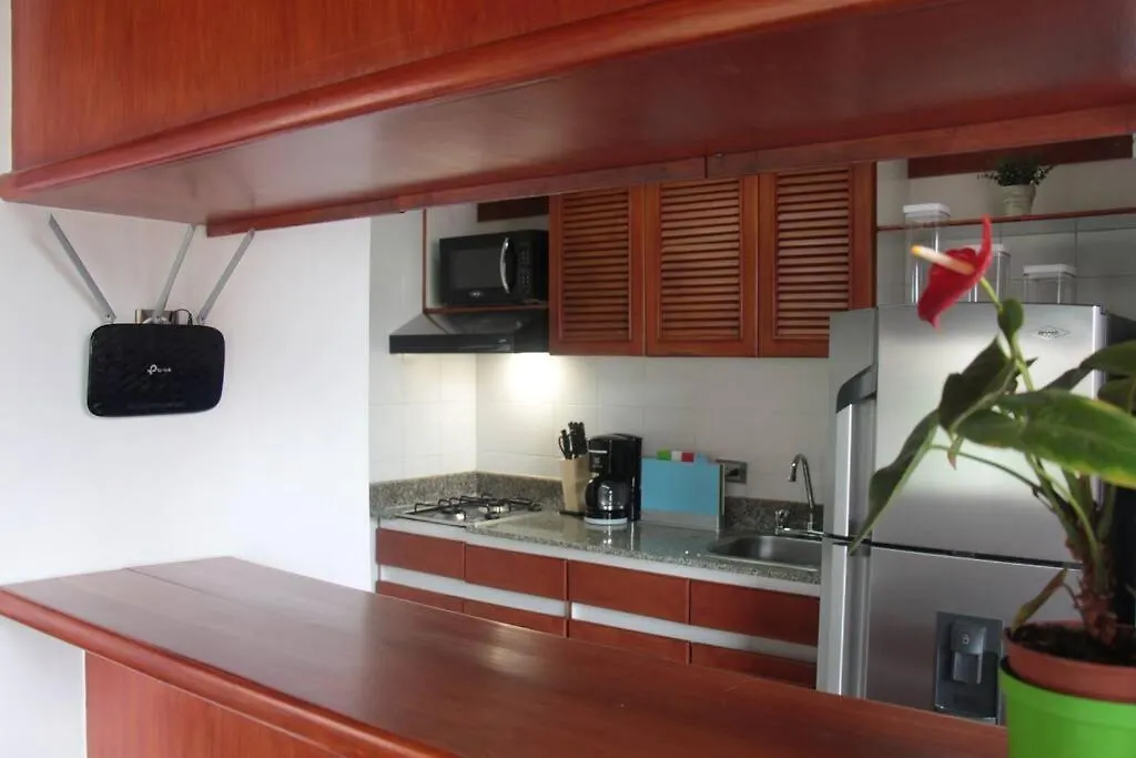 Economico Apartamento Amoblado En Medellin - Pro903 By Roots Rentals 0*,  Kolumbia