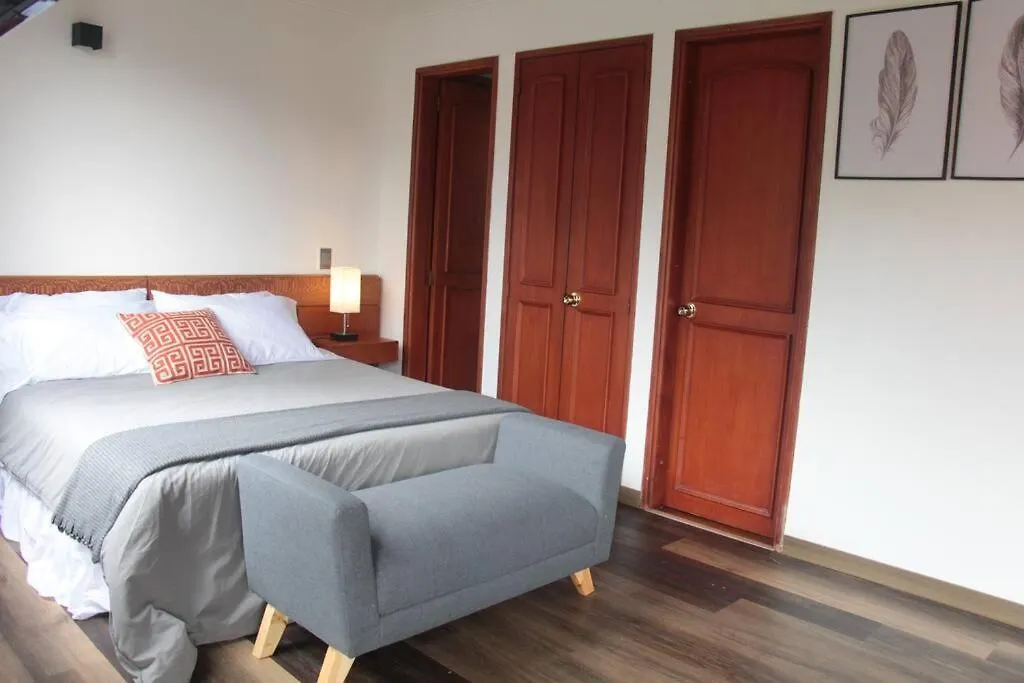 Economico Apartamento Amoblado En Medellin - Pro903 By Roots Rentals 0*,  Kolumbia